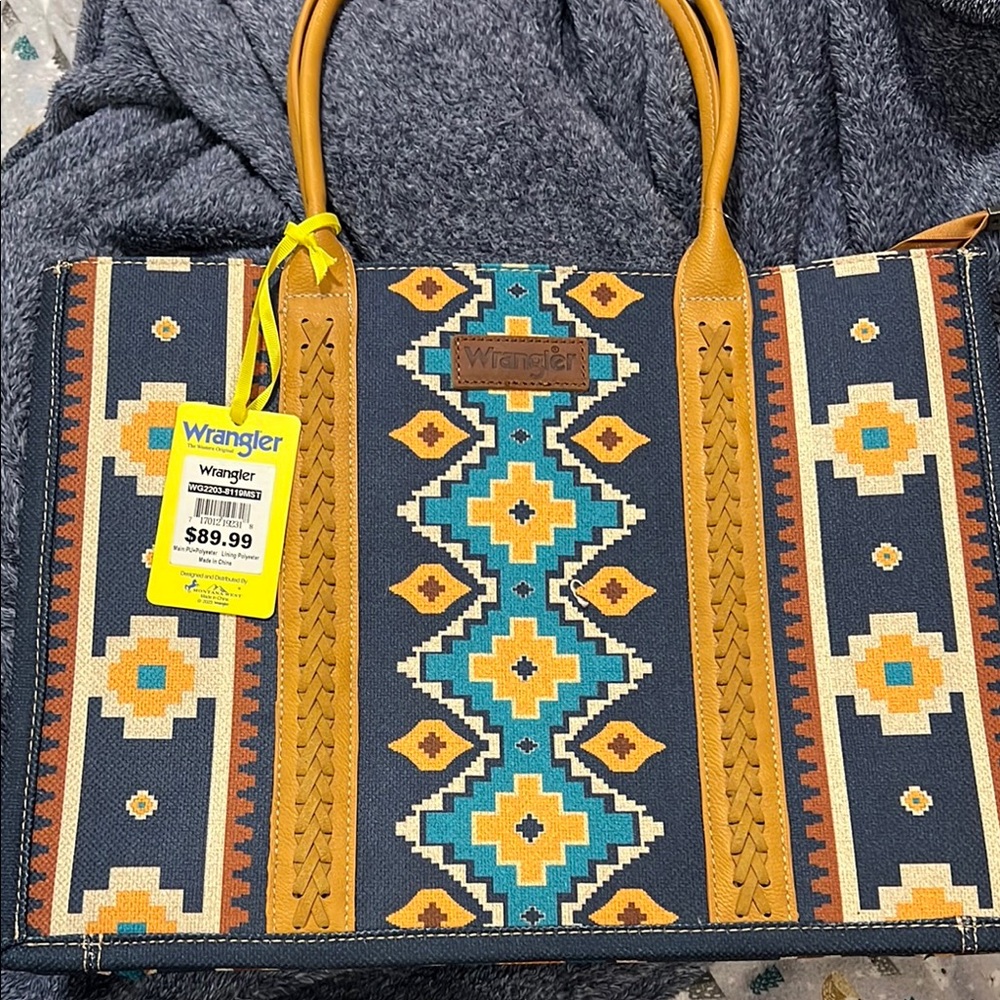 Wrangler Women's Aztec Pattern Tote Bag - Blue and Tan
